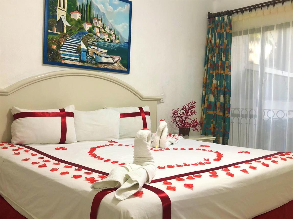 Hotel Costa Brava Manzanillo Bagian luar foto