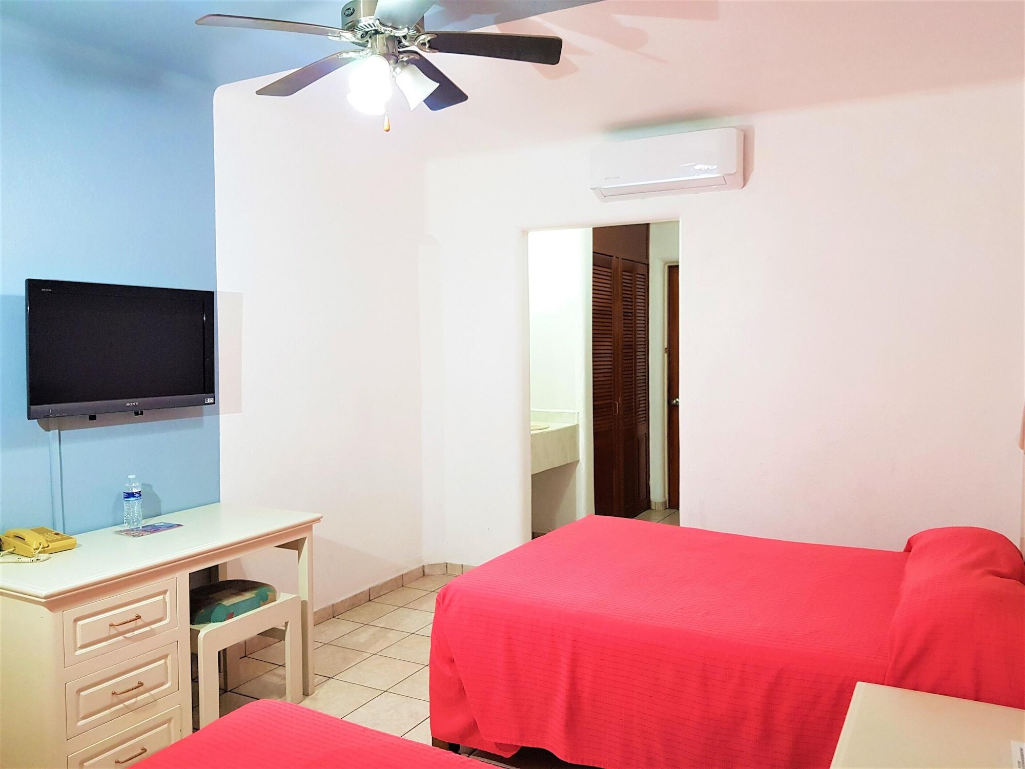 Hotel Costa Brava Manzanillo Bagian luar foto